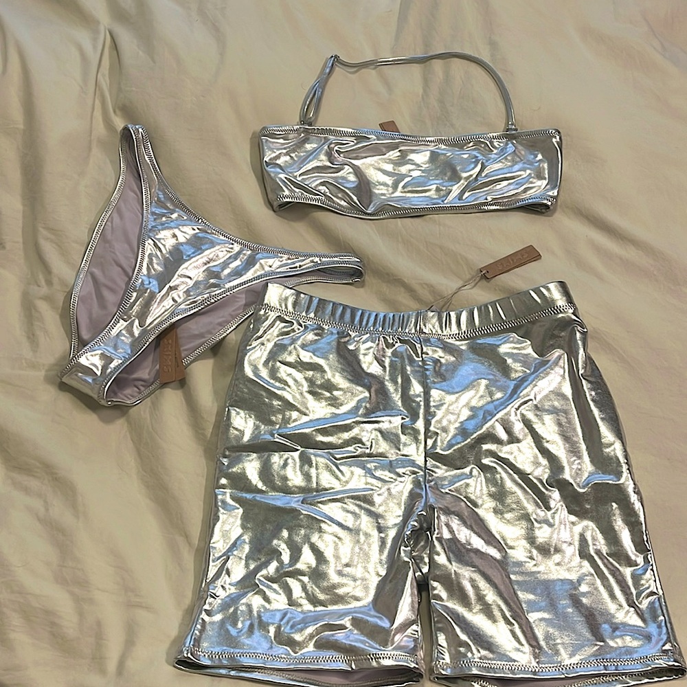 SKIMS sliver set (Brand NEW with tags)